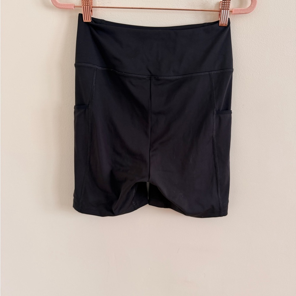 Gymshark Black Women's Bike Shorts - Picture 3 of 3